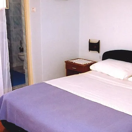 House 3*